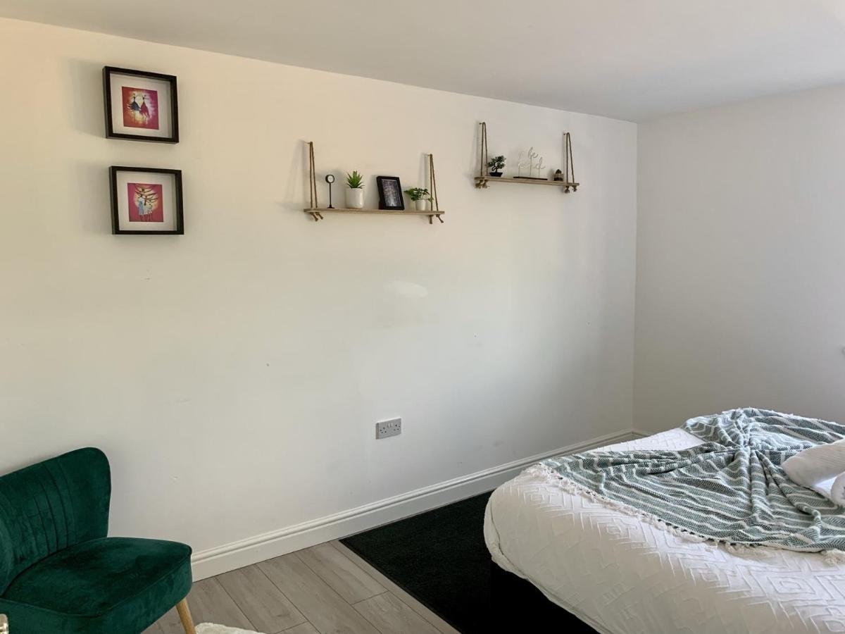 Modern & Cosy 2-Bed Apartment Near Nec, Airport & Jlr! 伯明翰 外观 照片