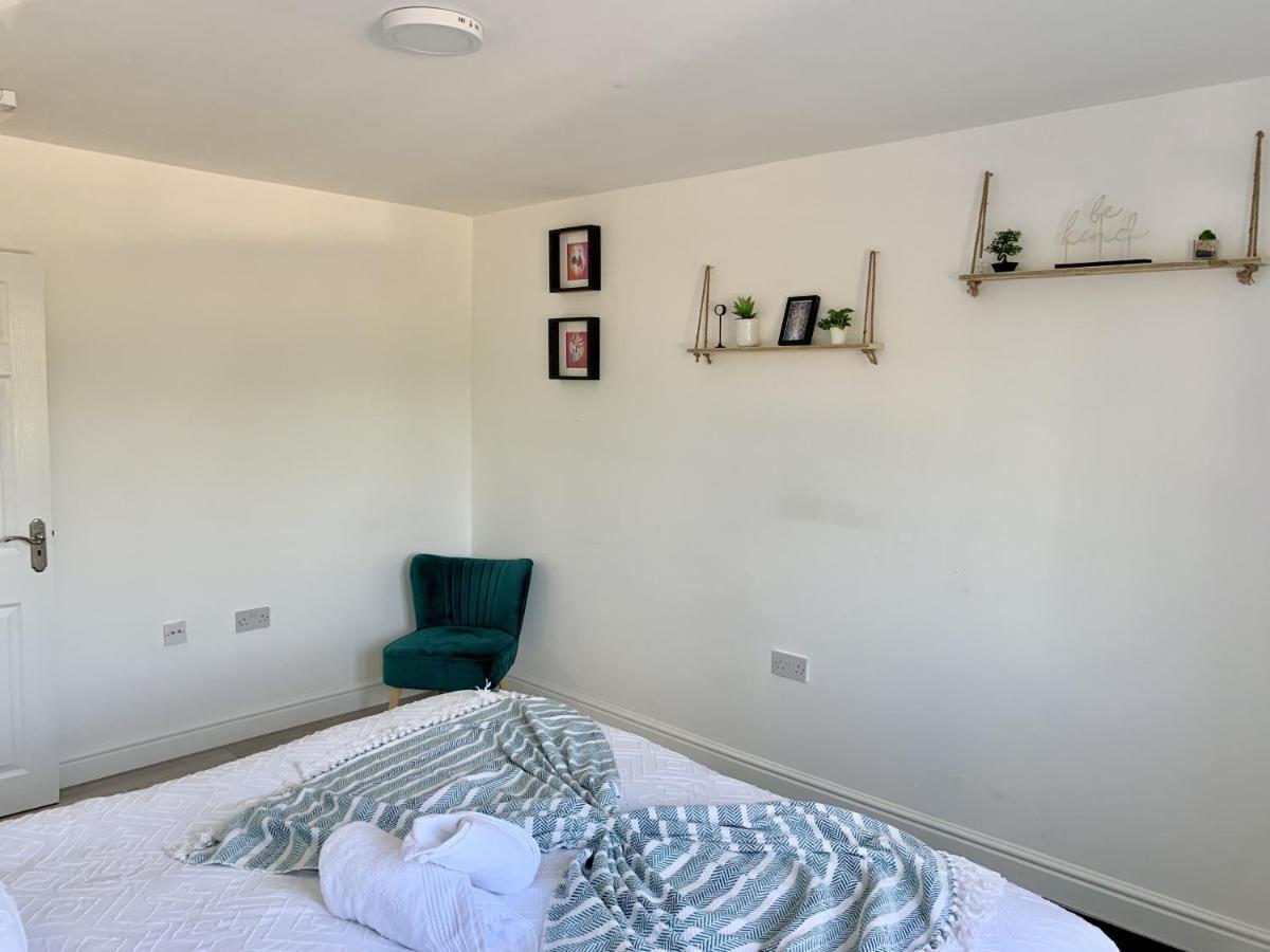 Modern & Cosy 2-Bed Apartment Near Nec, Airport & Jlr! 伯明翰 外观 照片