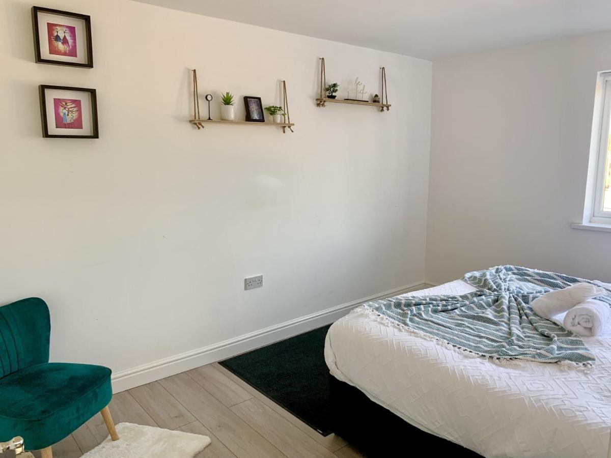 Modern & Cosy 2-Bed Apartment Near Nec, Airport & Jlr! 伯明翰 外观 照片