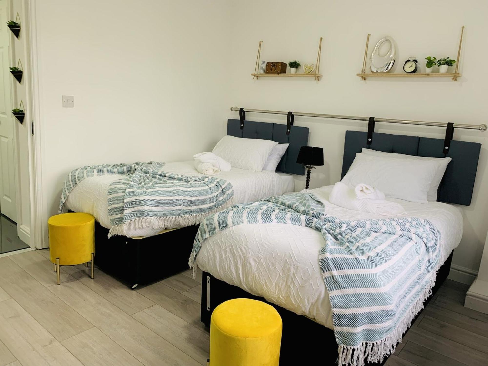 Modern & Cosy 2-Bed Apartment Near Nec, Airport & Jlr! 伯明翰 客房 照片